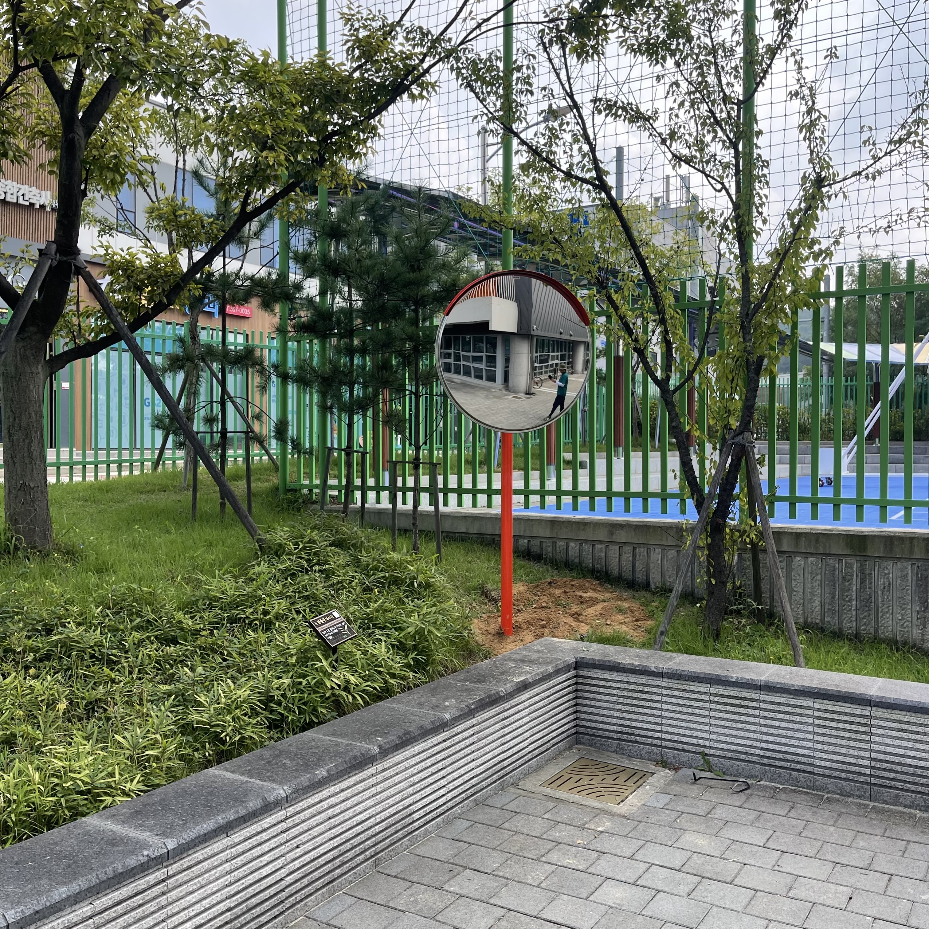 도로 맨홀뚜껑 파손 교체 시공