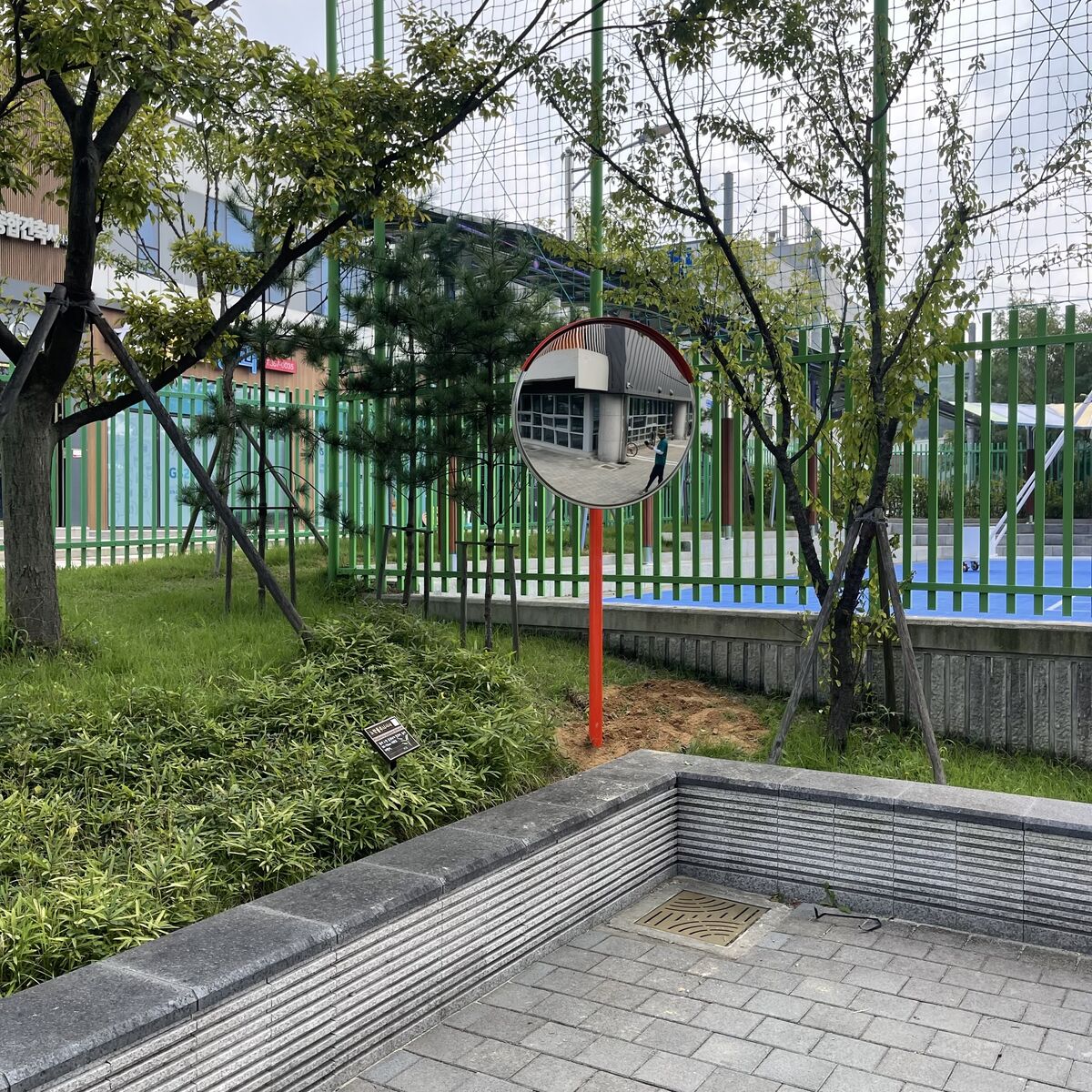화성 도로 반사경 설치 시공 전 1